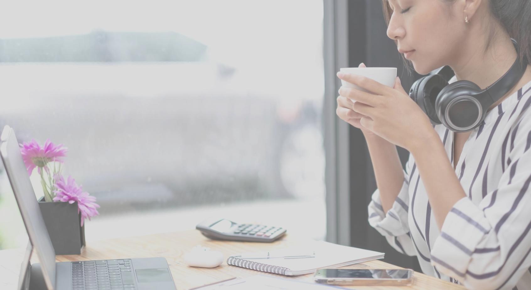 機械学習を学ぶ様子